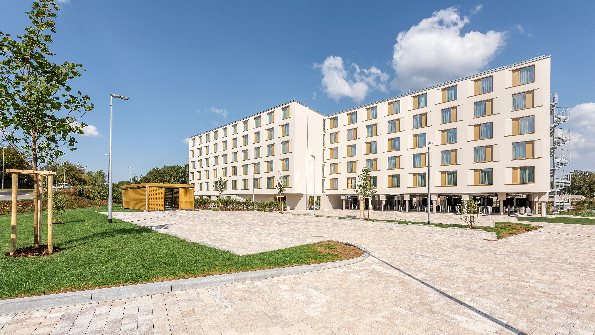 Studierendenwohnheim mit serieller WDVS Fassade