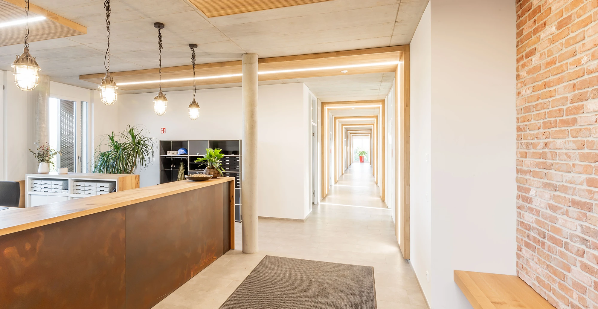 Innenräume einer Rohbaufirma in Hybridbauweise