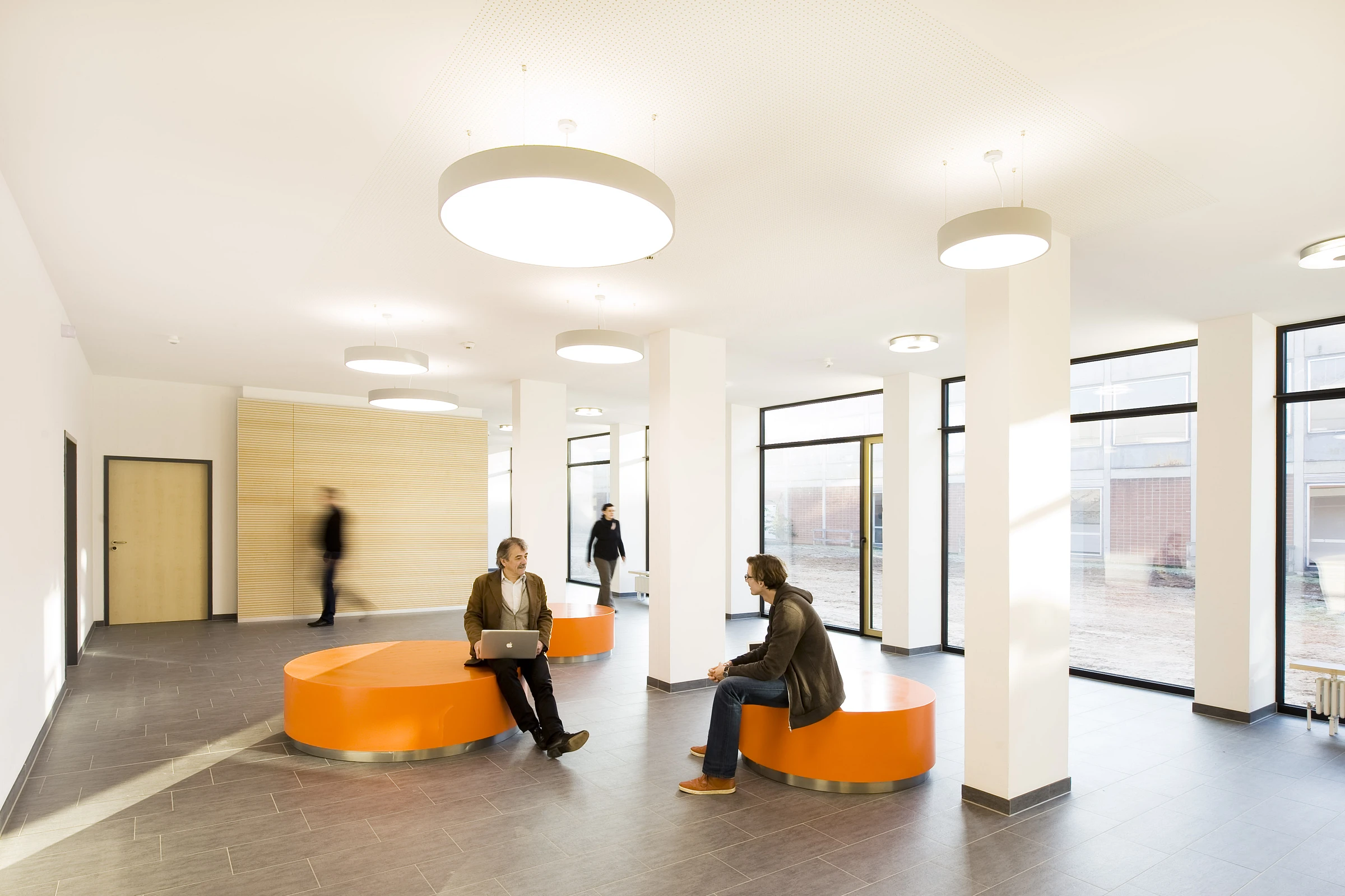 Einbaumöbel Hochschulgebäude