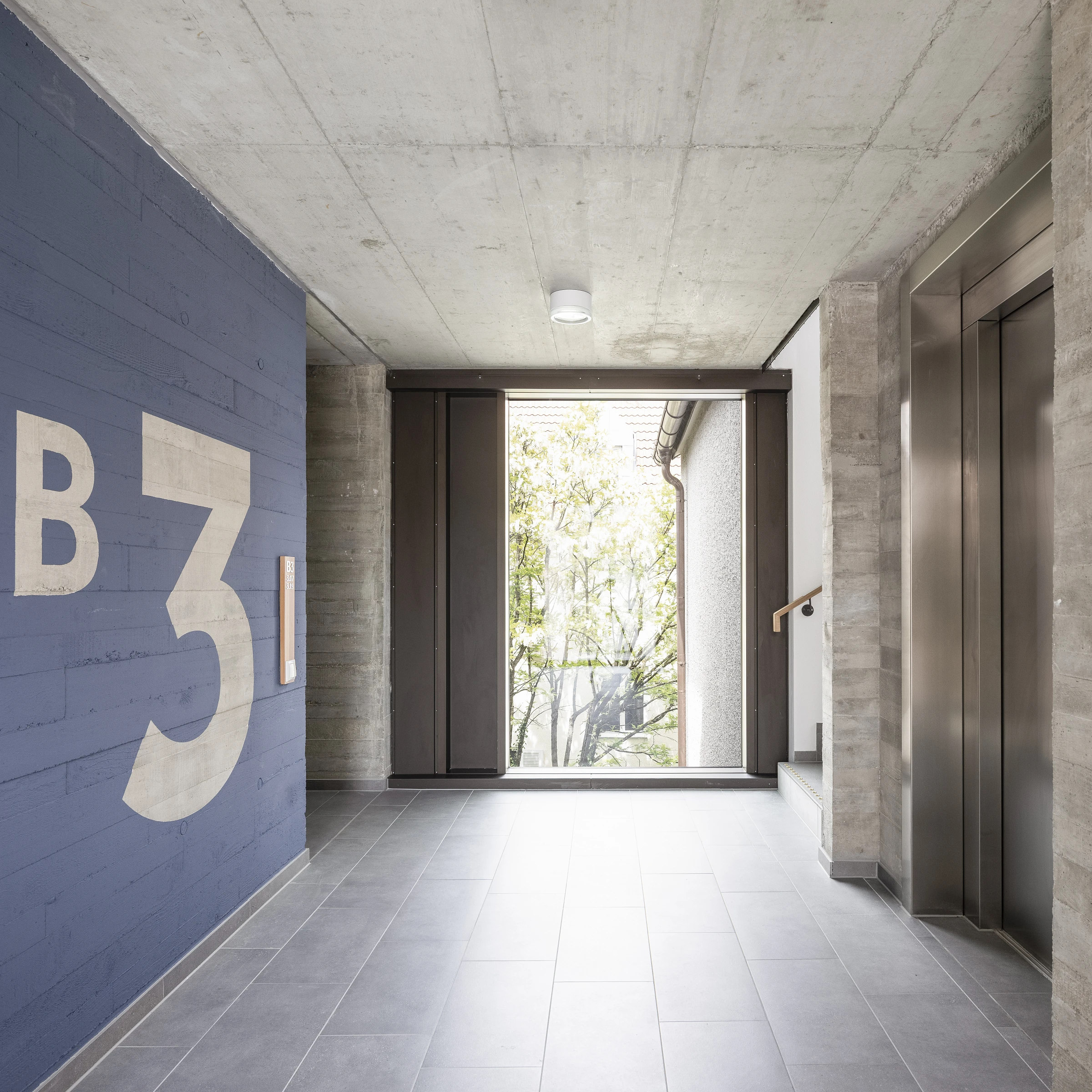 Innenansicht Beschilderung Inklusives Studentenwohnheim Bestandssanierung