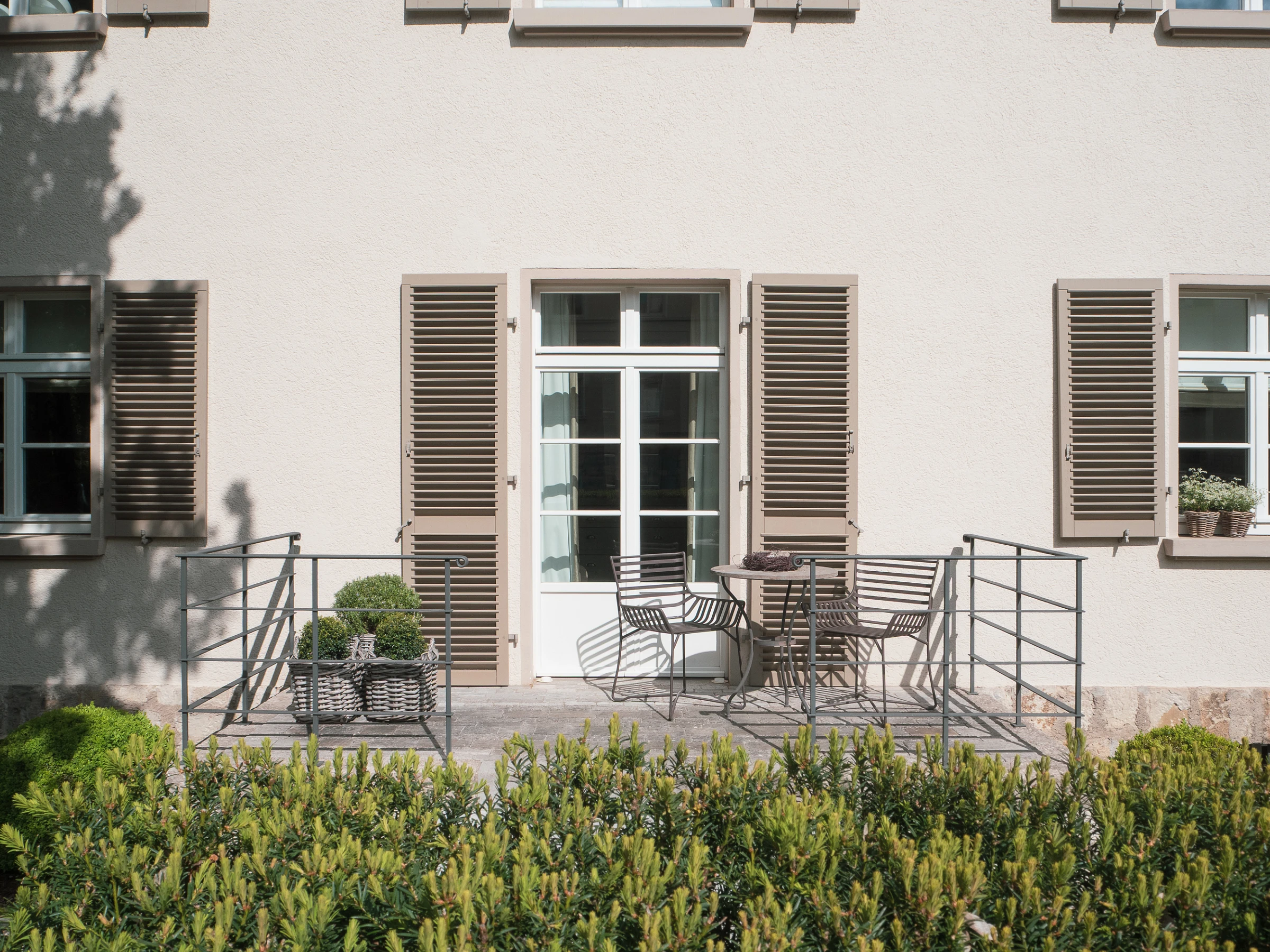 Außenansicht einer sanierten Innenstadtvilla