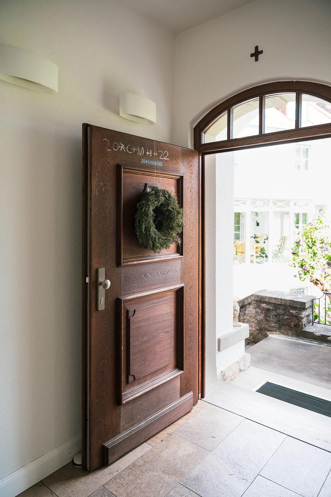 Innenansicht Haustüre einer sanierten Gründerzeitvilla